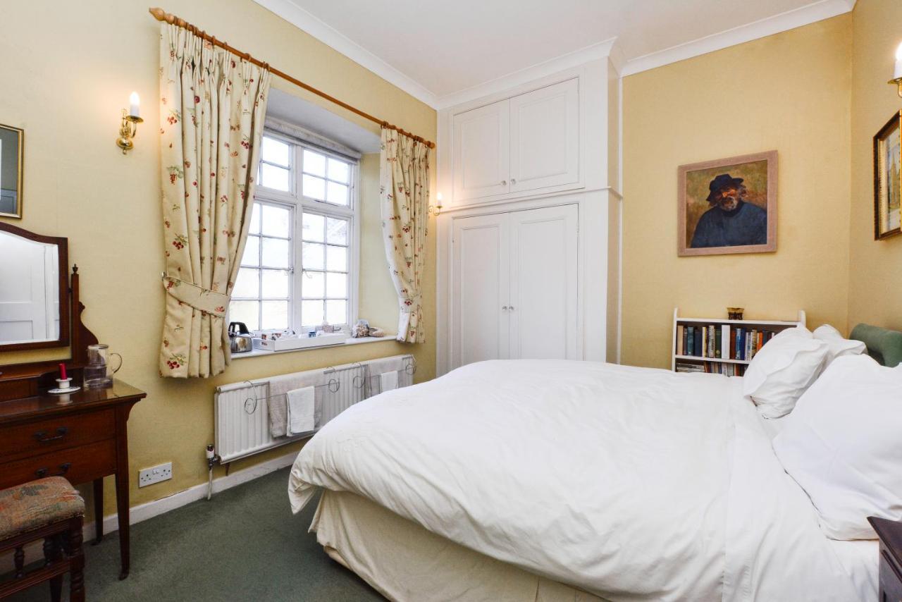 The Old School Bed and Breakfast Bicester Eksteriør billede