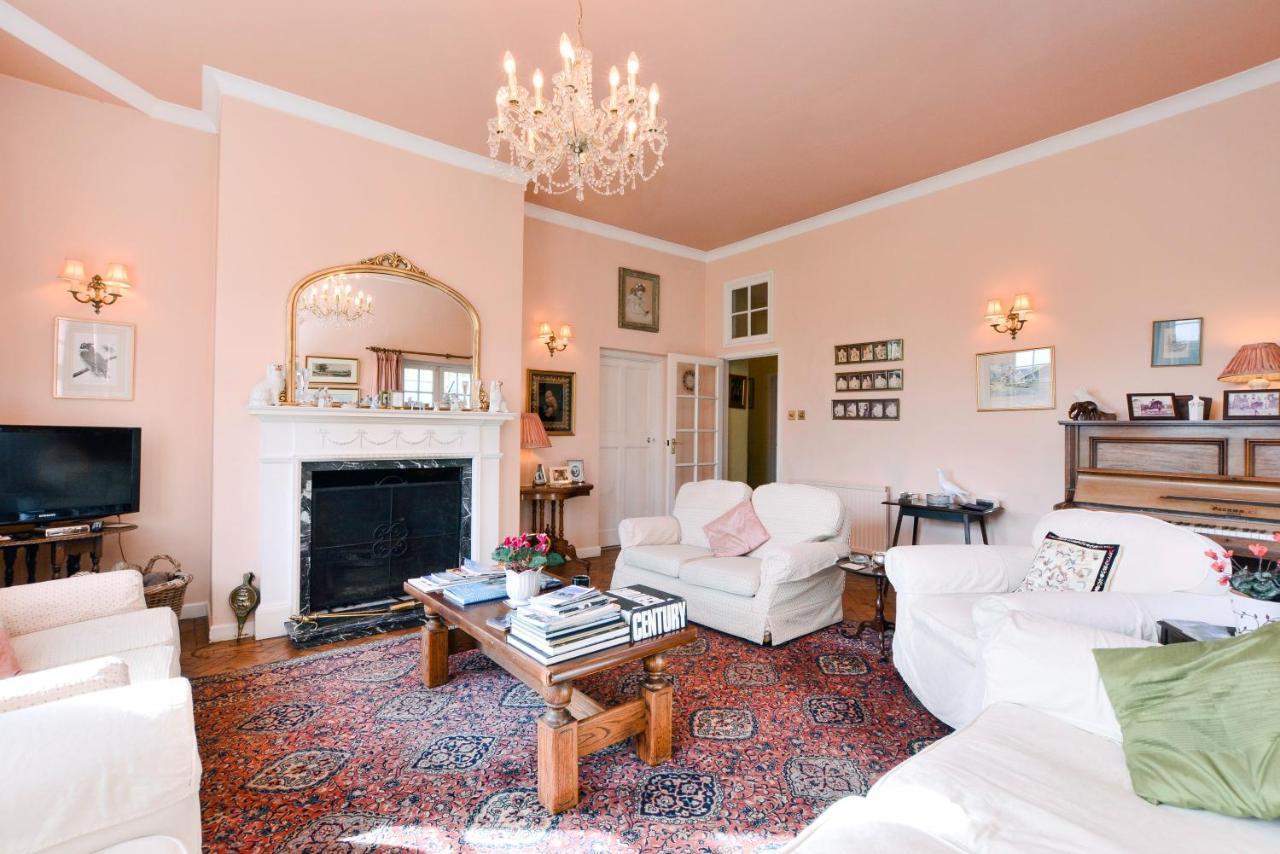 The Old School Bed and Breakfast Bicester Eksteriør billede